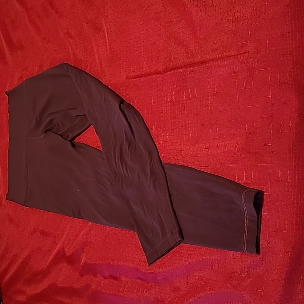 Lululemon Atletica Leggings for Women, Size 6, Color Burgundy ♥️ 😍